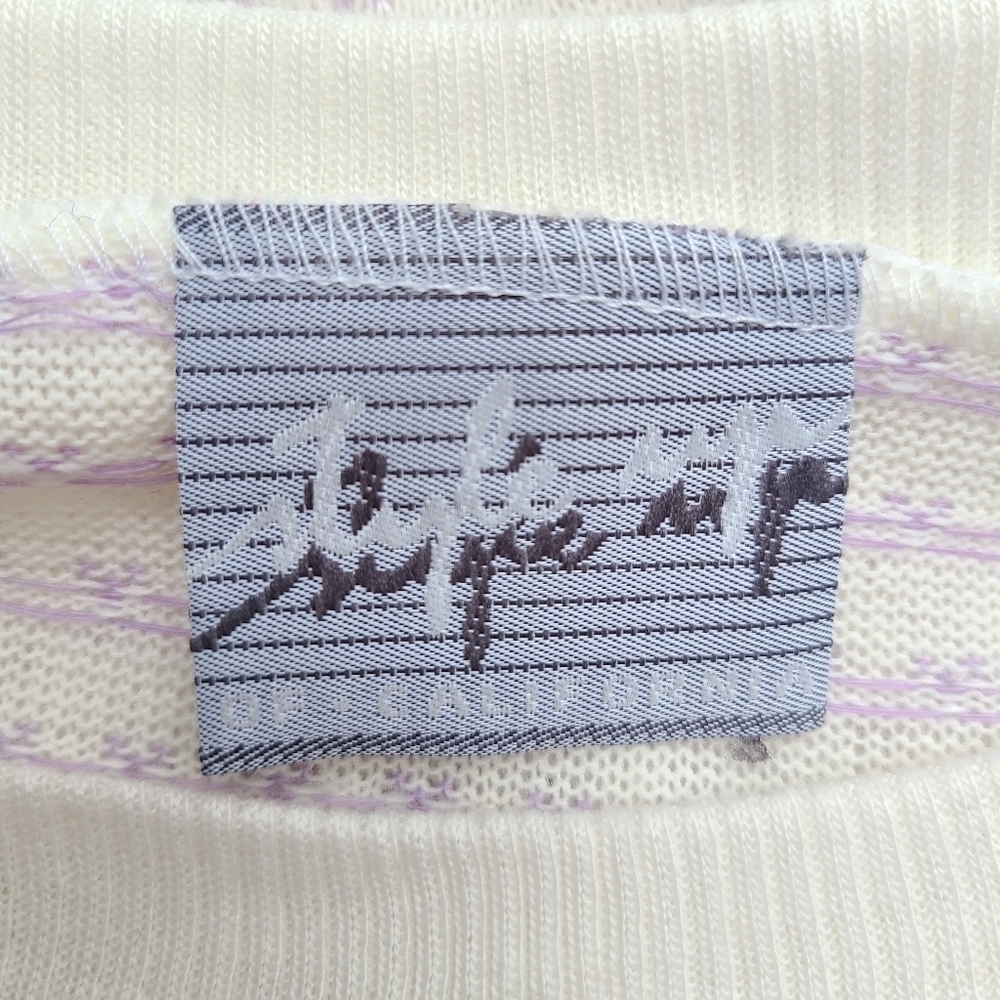 Vintage Style Up Light-weight Knit Sweater with Shoulder Button Detail, Size Med - Picture 8 of 8